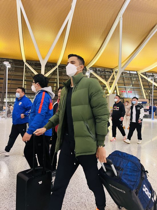 在将领耿恭的带领下，汉军们浴血孤城数月，最后仅剩13人，面临着弹尽粮绝，耿恭率领仅剩的13人打开城门浴血抗敌，拼死守护城池抵御外侵，这一壮举成就了真正的大汉军魂，为后代世人所称颂
